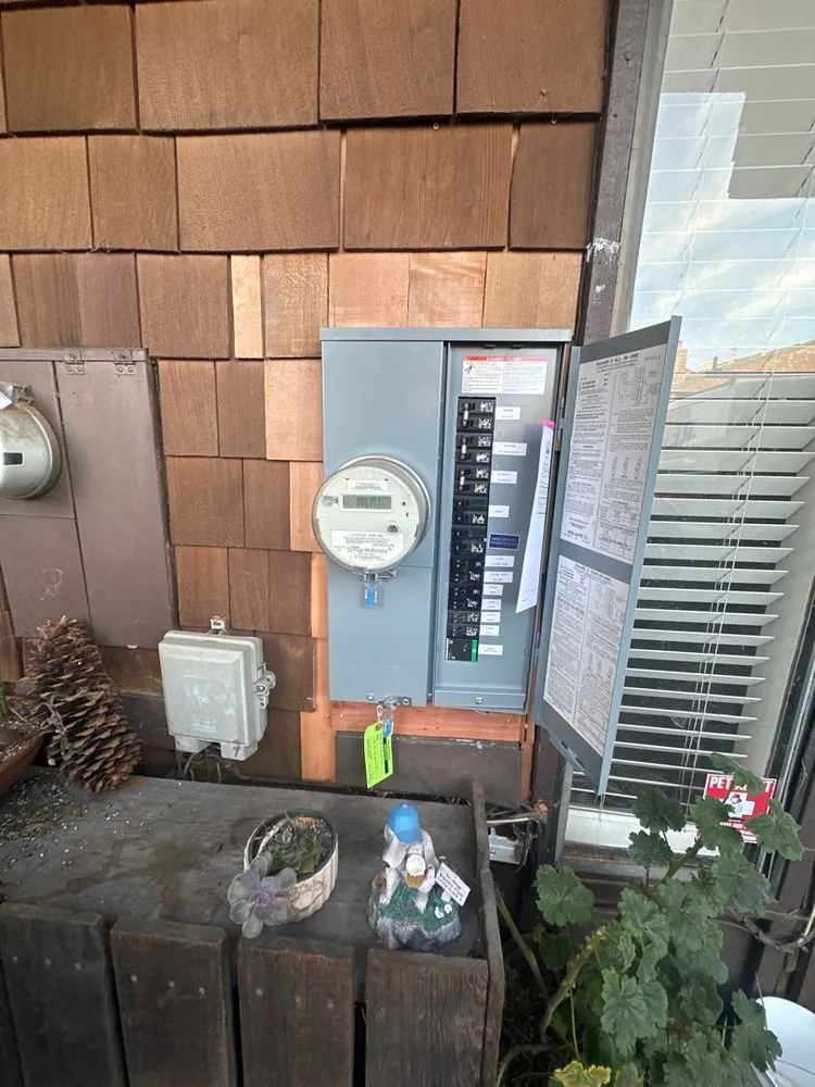 Slide of Re-Volt Electric