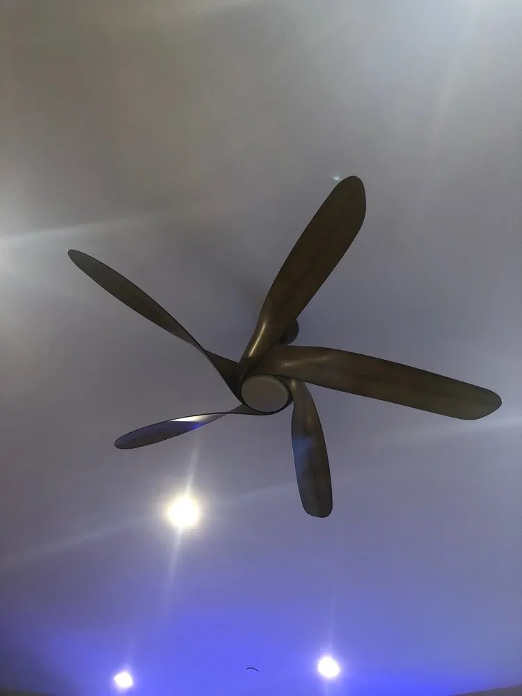 Slide of Re-Volt Electric