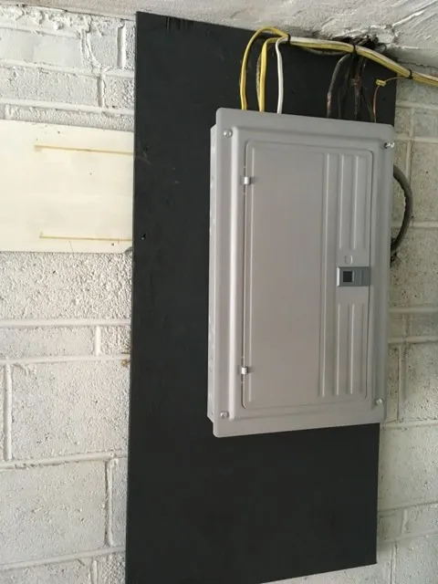 Reliable electrician providing wiring installation in Delaware County, PA - Reasonable Home Repairs