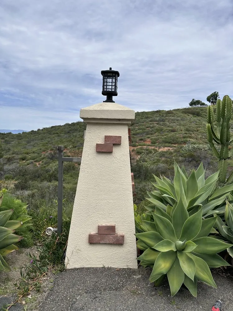 Slide of Reatiga Electric