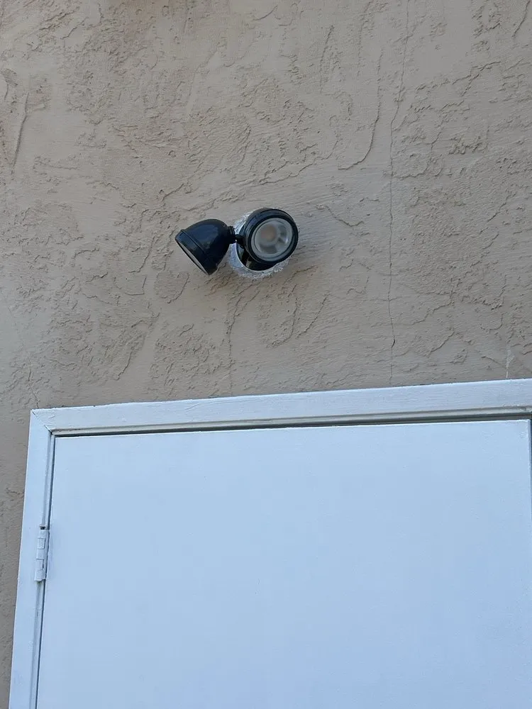 Slide of Reatiga Electric