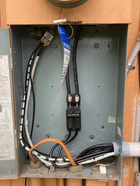 Professional electrical service for homes in emergency electrical service, by