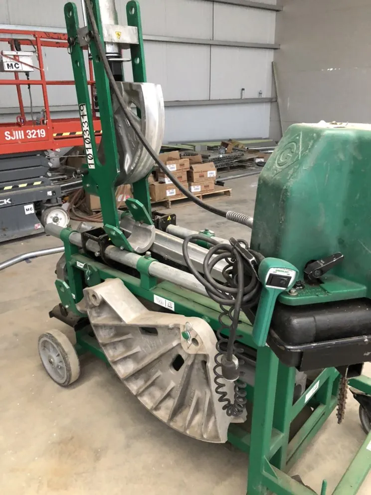 Slide of Recon Electrical Services