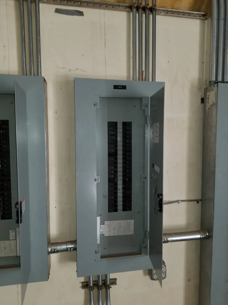 Slide of Red Earth Electric