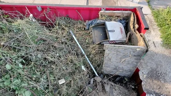 Red Honey Bee Farms And Towing