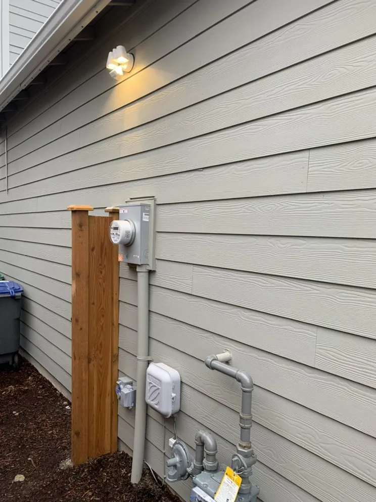 Slide of Red Line Electric Services