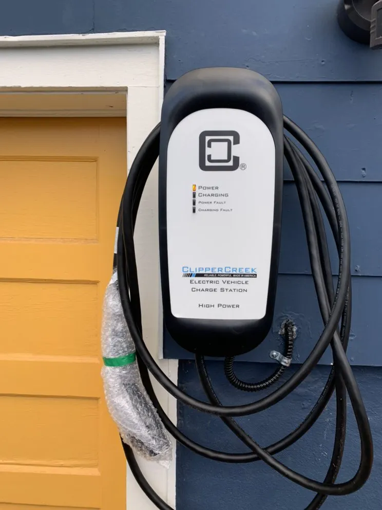 Slide of Red Line Electric Services