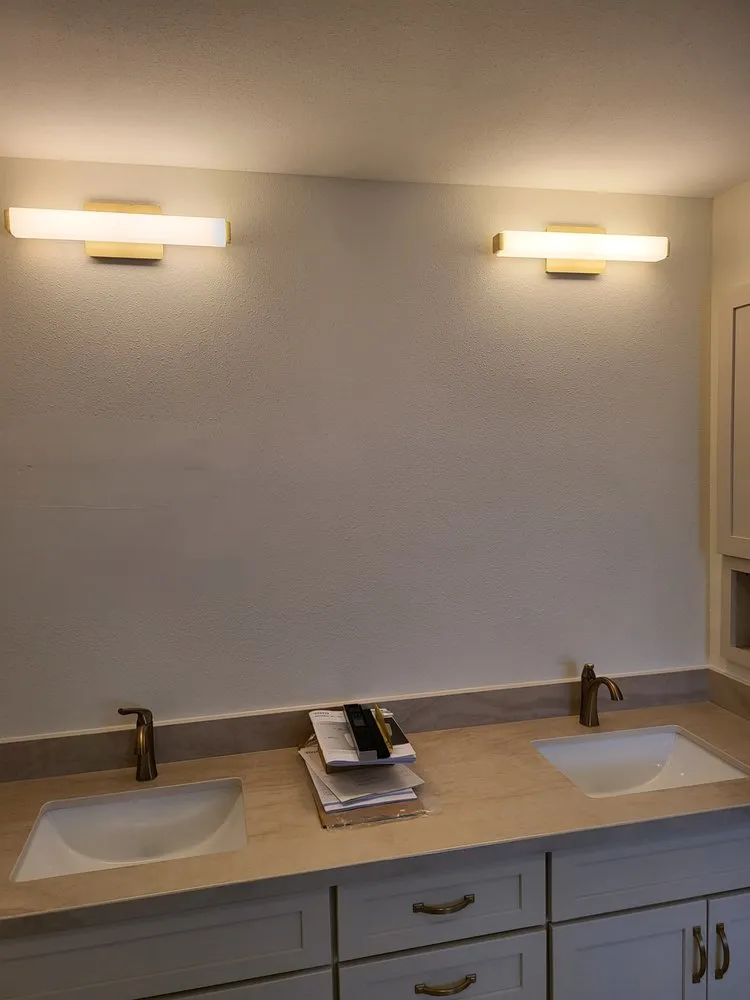 Slide of Red Rocks Electric