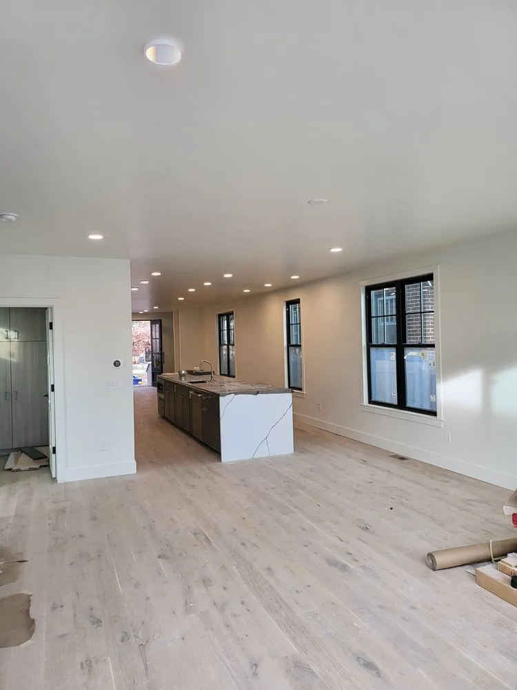 Slide of Red Rocks Electric