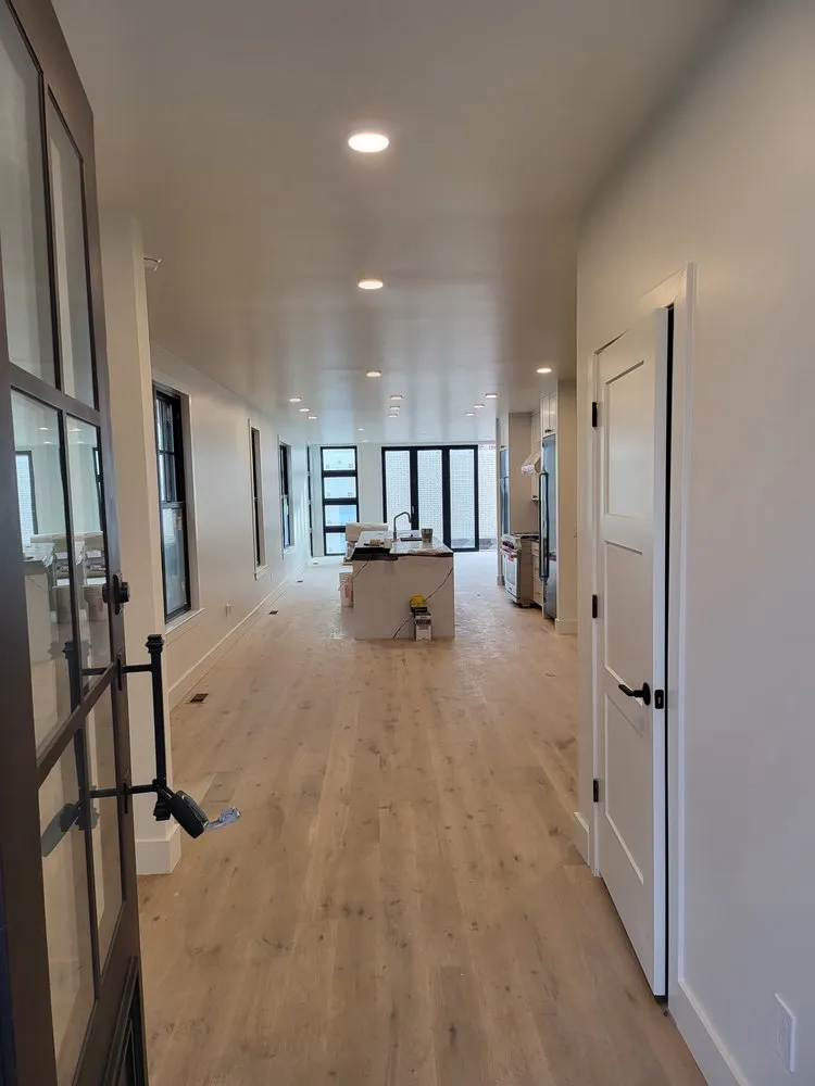 Slide of Red Rocks Electric