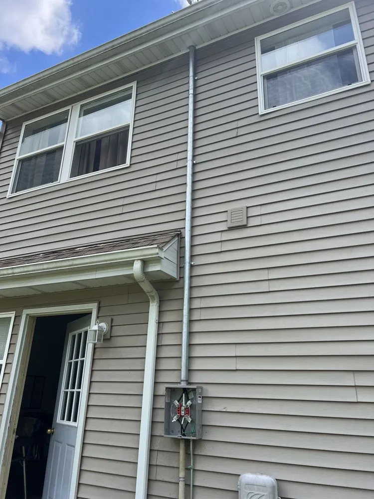 Slide of Red Tail Trades