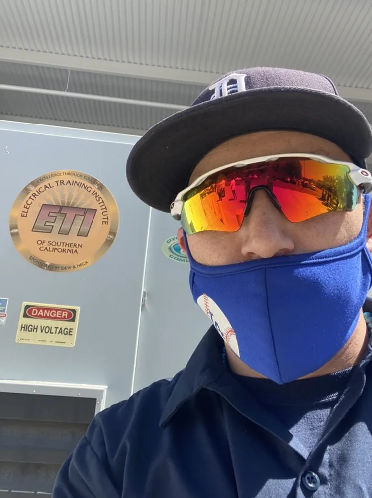 Slide of Redd’s Electrical Services