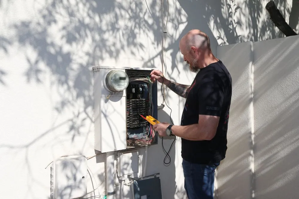 Slide of Redline Electric & Solar