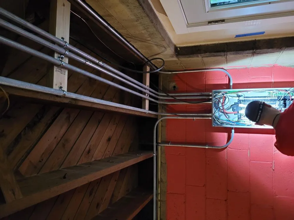 Slide of REDSTONE ELECTRIC