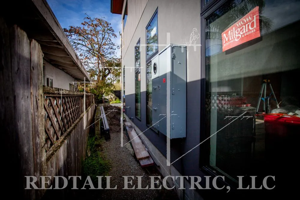 Slide of Redtail Electric