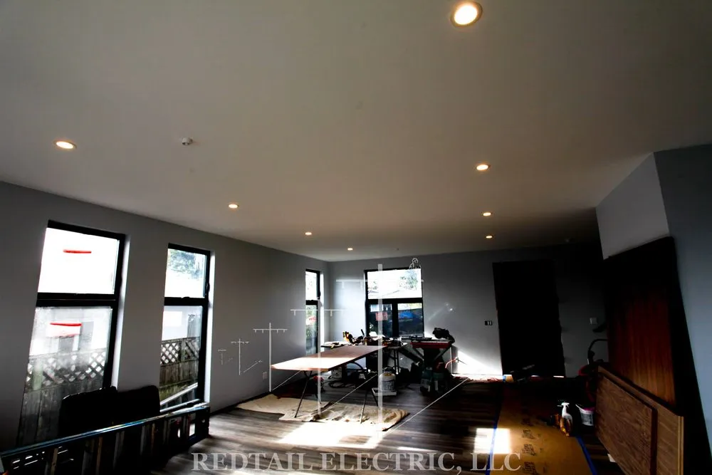 Slide of Redtail Electric