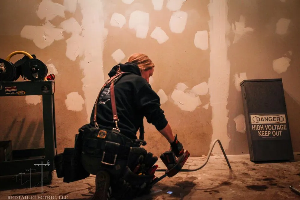 Slide of Redtail Electric