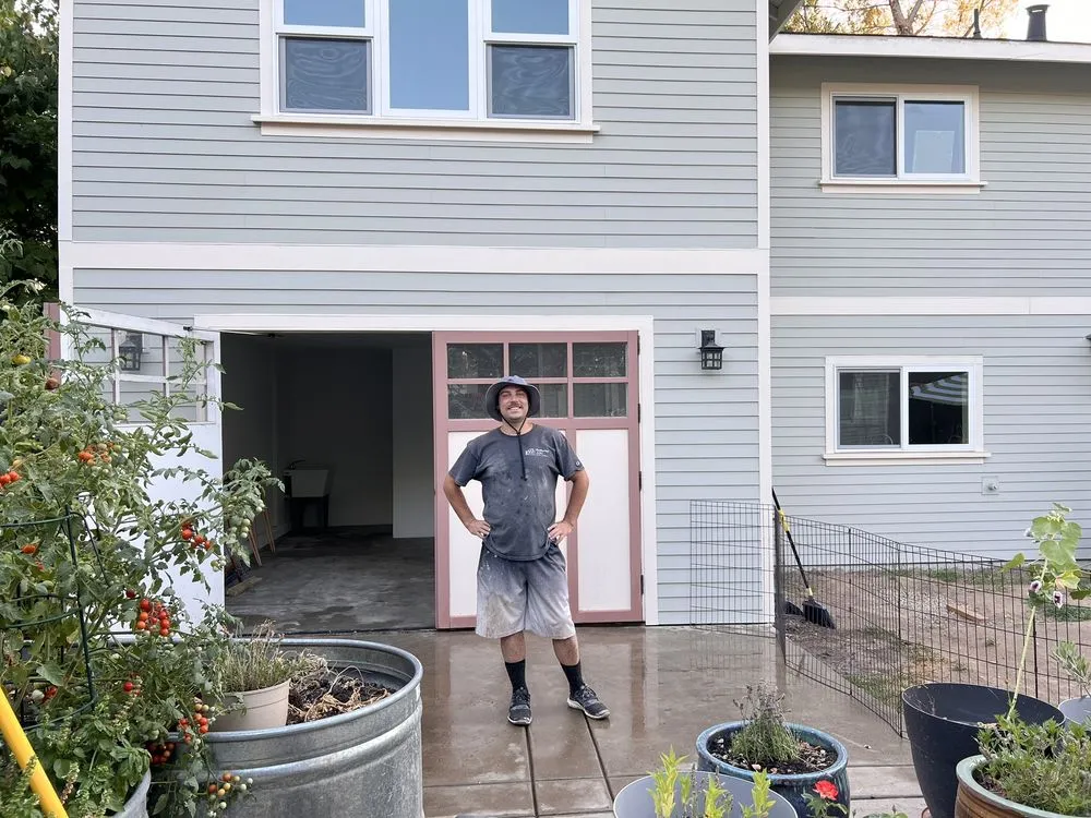 Slide of Redwood Adu