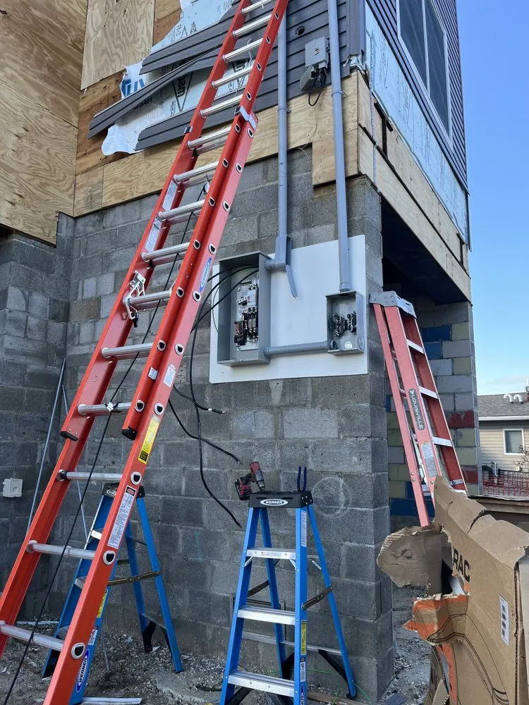 Slide of Reel Electric