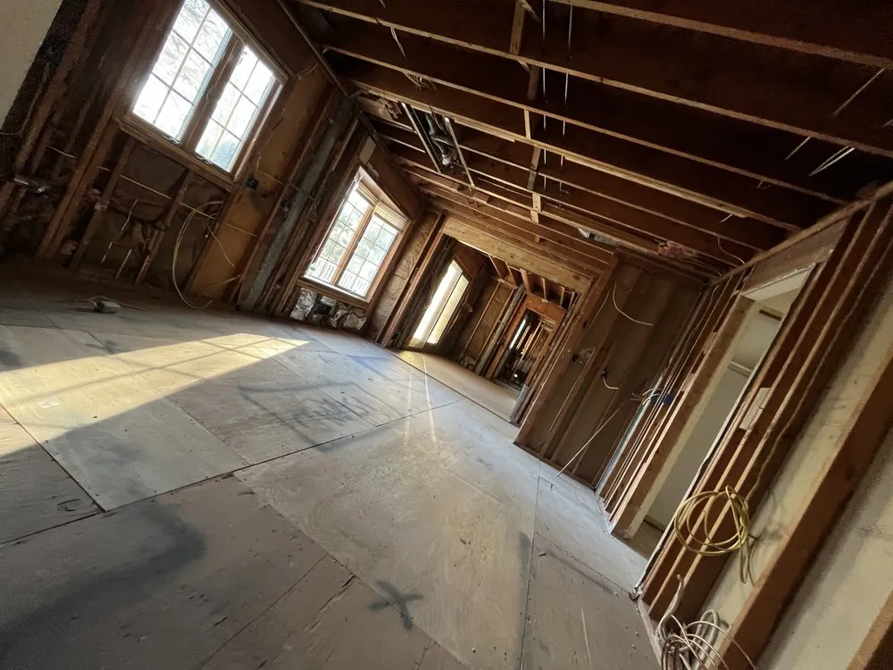 Slide of Reel Electric