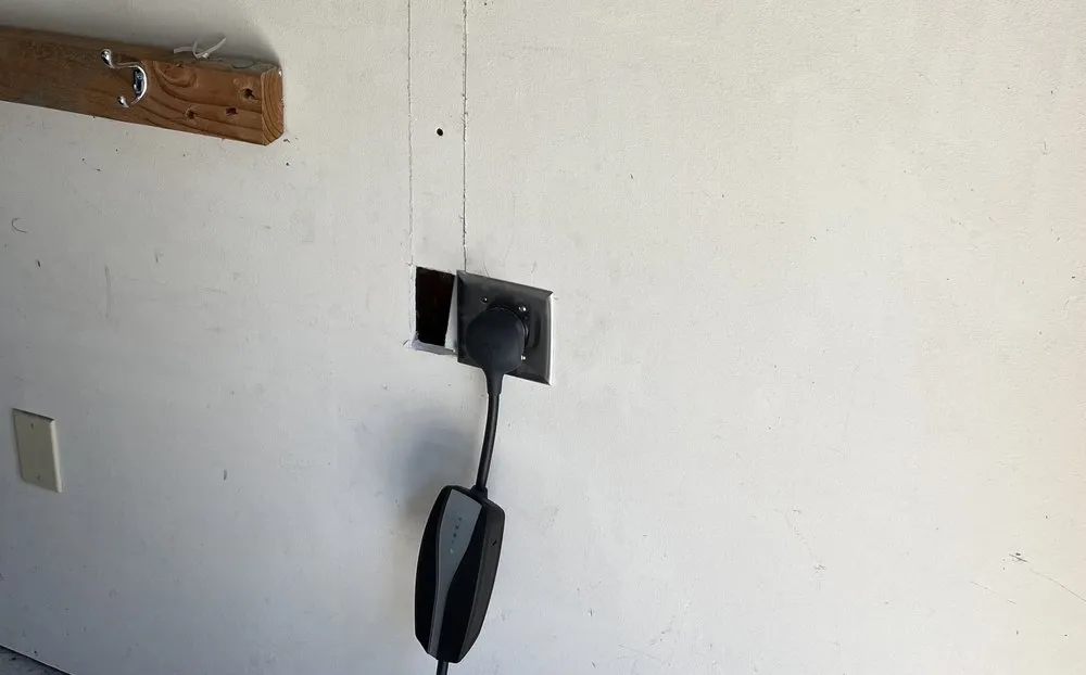 Slide of Reign City Electric