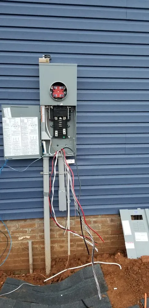 Reliable electrician providing panel upgrade in Puryear, TN - Reliable Residential Home Repair