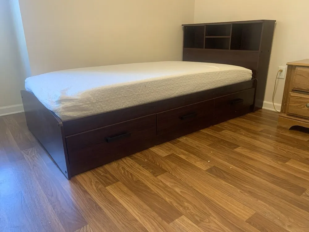 Reliable electrician providing panel upgrade in ,