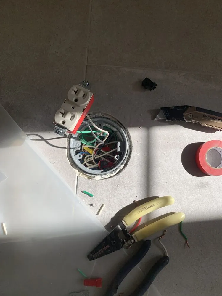 Slide of Reliable Tech Solutions