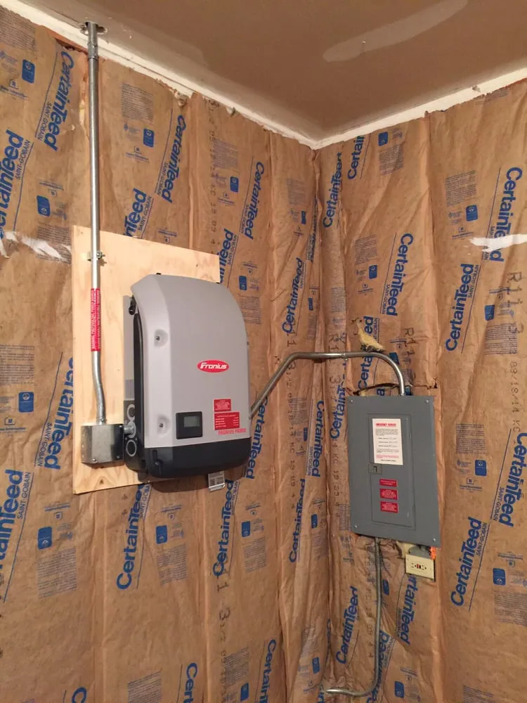 Reliable electrician providing electrical repair in St. Charles, IL - Reliant Electrical