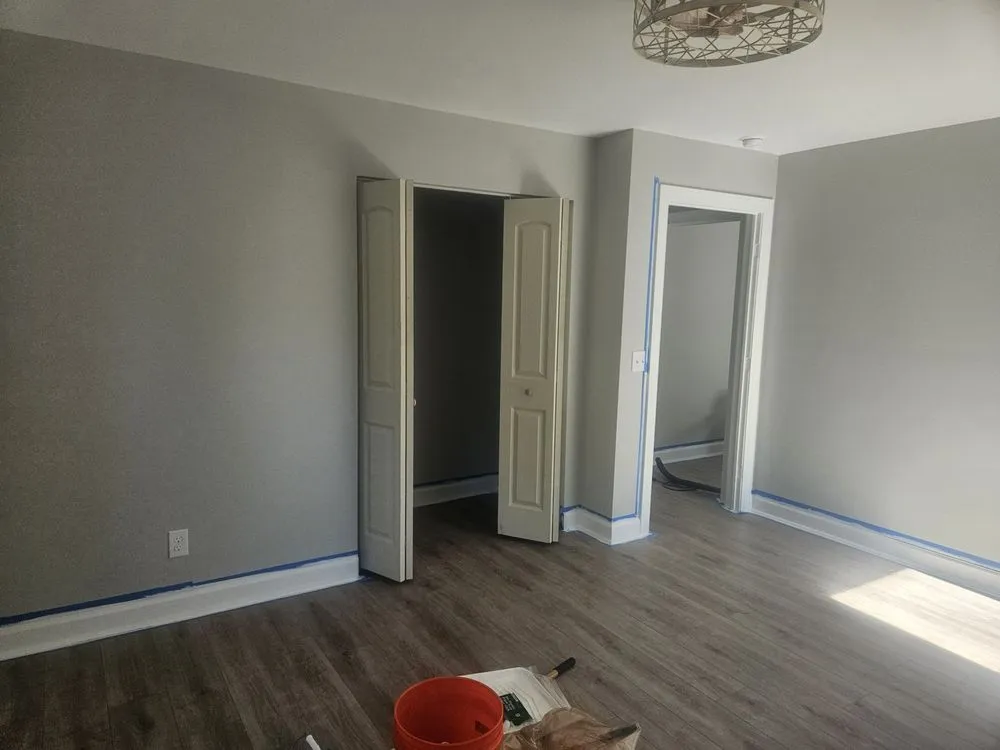 Professional outlet and switch repair service in ,  - Remarkable Maintenance & Renovation