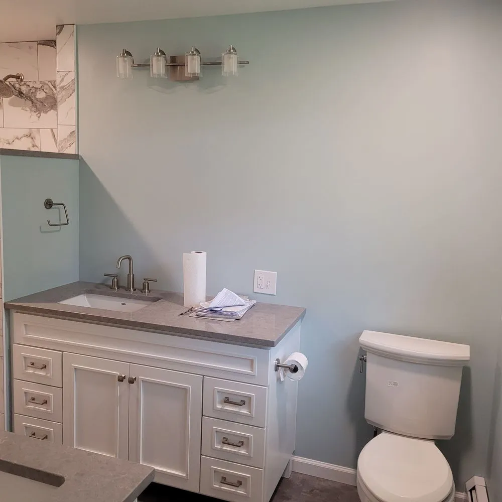 Reliable electrician providing circuit breaker repair in Finleyville, PA - Remodeling Pittsburgh