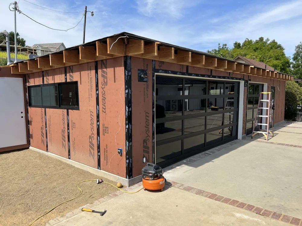 Slide of Remodelz Now