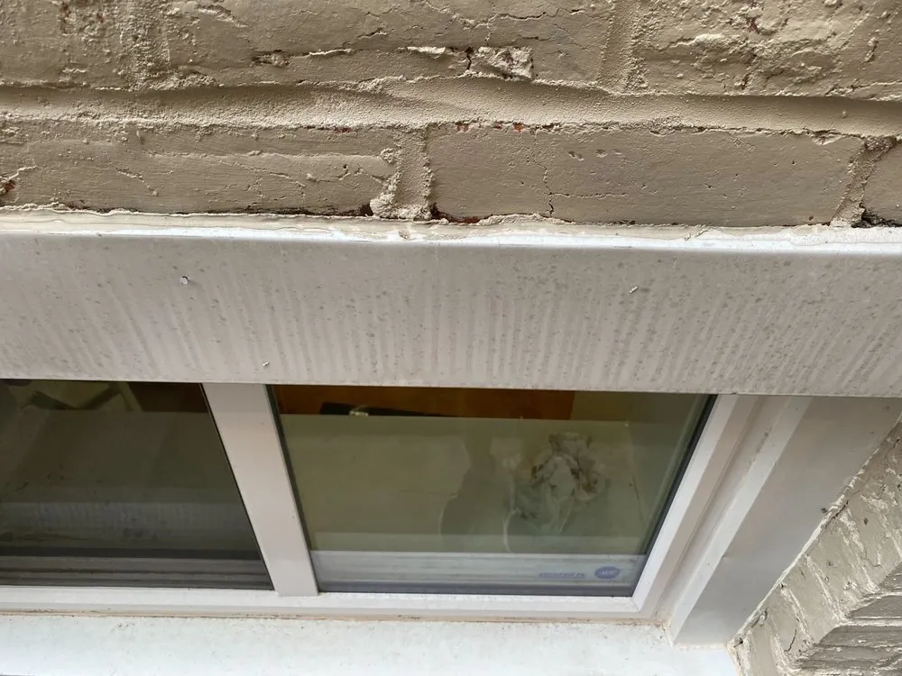 Trusted electrician providing circuit breaker repair in , 