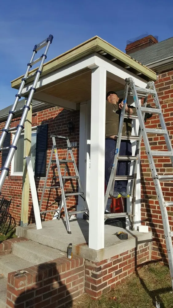 Emergency electrician providing wiring installation in , 