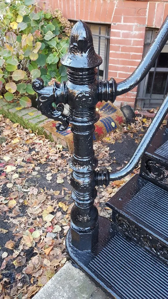 Slide of Renaissance Handyman & Painting