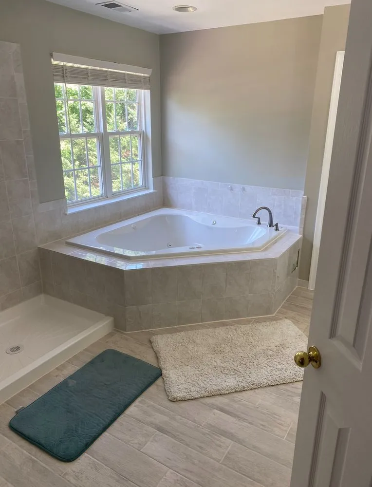 Slide of Renderos Construction