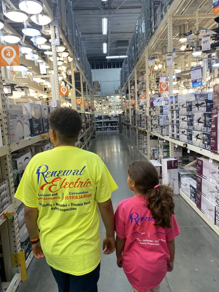 Emergency electrician providing panel upgrade in , 