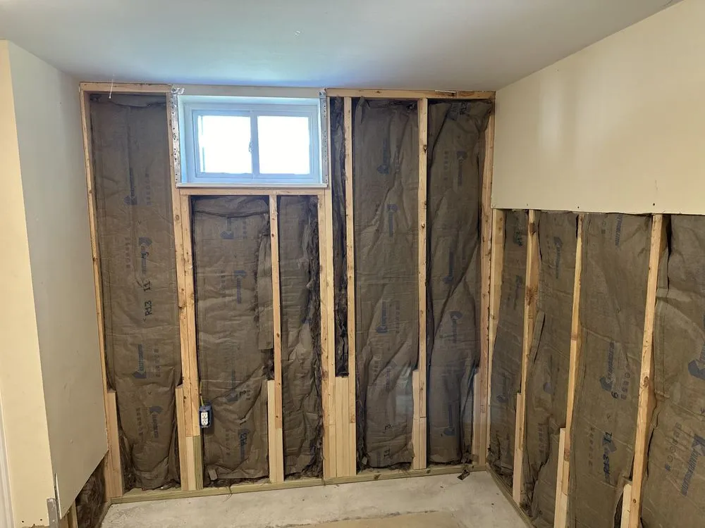 Licensed electrician providing emergency electrical service in Woodbine, MD - Renova Property Maintenance