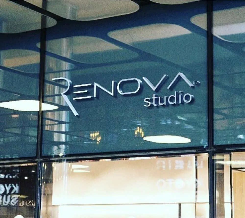 Slide of Renova Studio