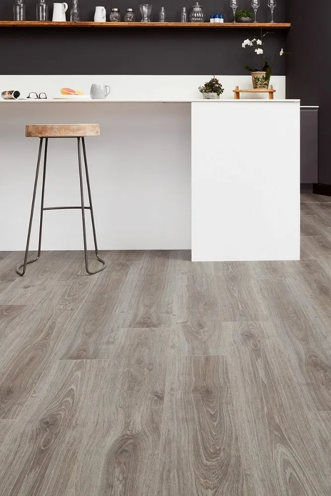 Slide of Renova Studio