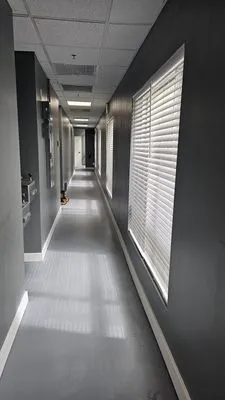 Renovations Ruiz Logo