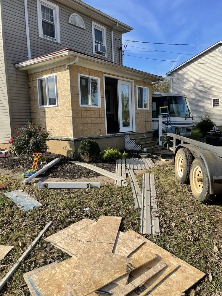 Trusted electrician providing electrical repair in , 