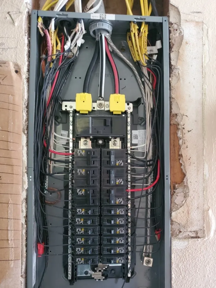 Expert electrician providing electrical repair in Town and Country, FL - Repair Services By ACB