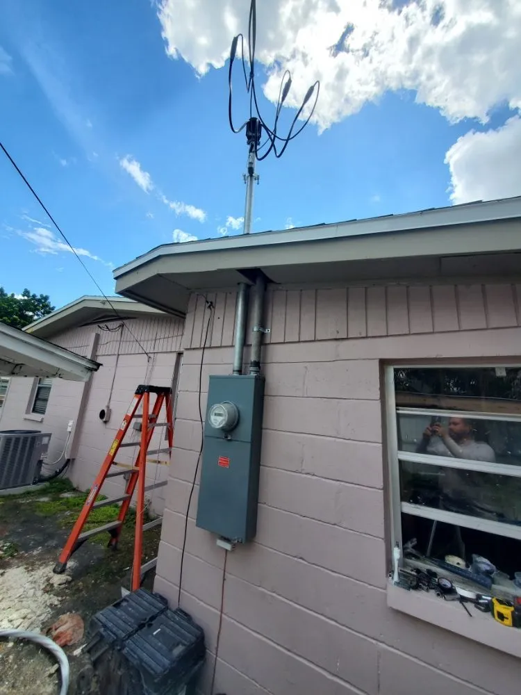 Emergency outlet and switch repair in Town and Country, FL by Repair Services By ACB