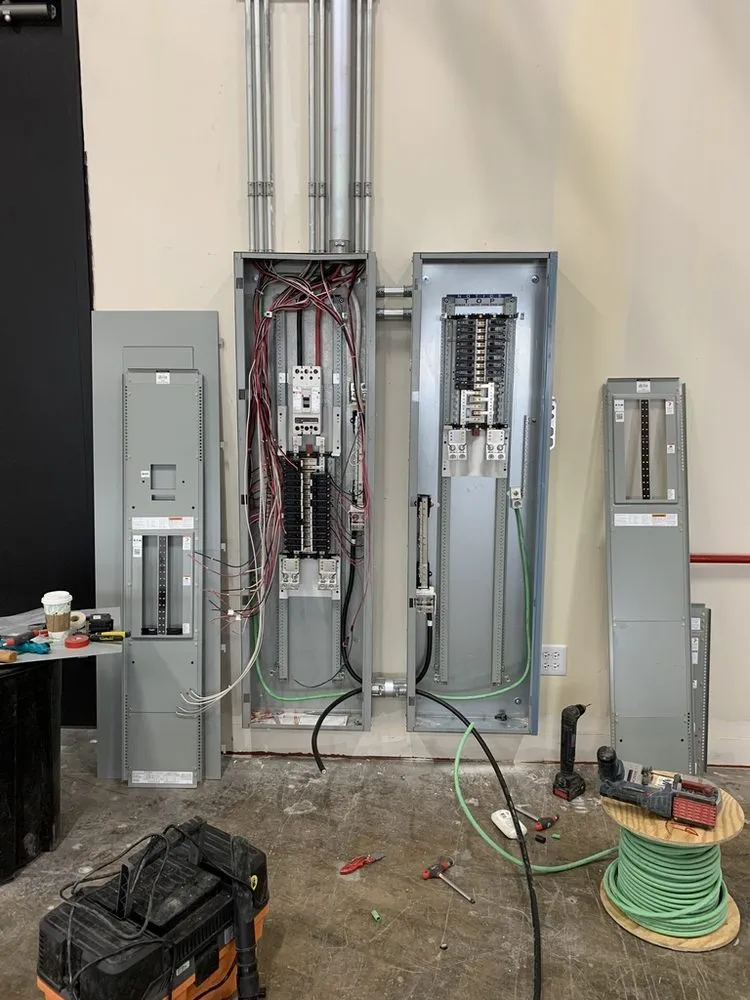 Affordable electrician providing wiring installation in , 