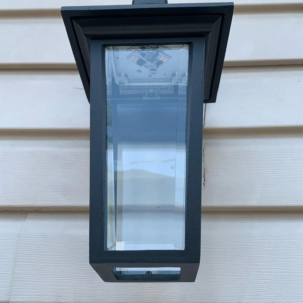 Slide of Reputable Licensed Electrician