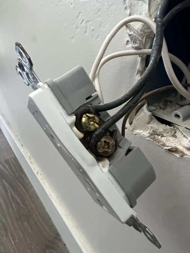 Licensed emergency electrical service experts serving ,  - Residential Electrical Consultants