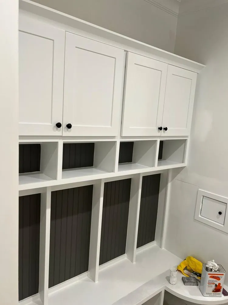 Slide of Resin gallery service