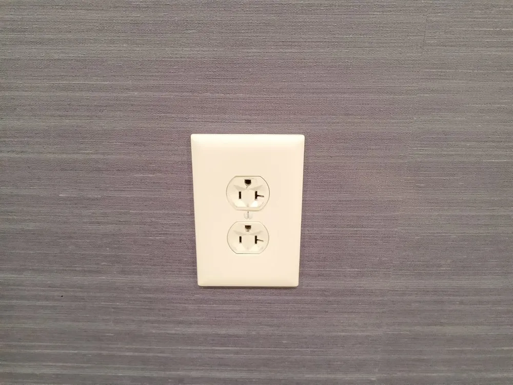 Slide of Resolution Licensed Electrician