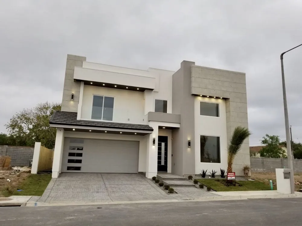 Slide of Retiz Electric